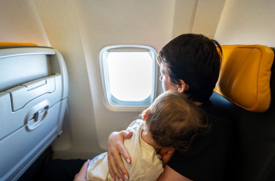 How Should I Book a Flight With an Infant?