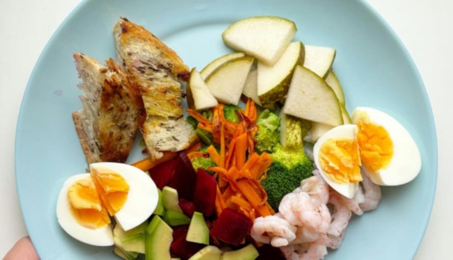 Use Food and Hydration for Mental Clarity